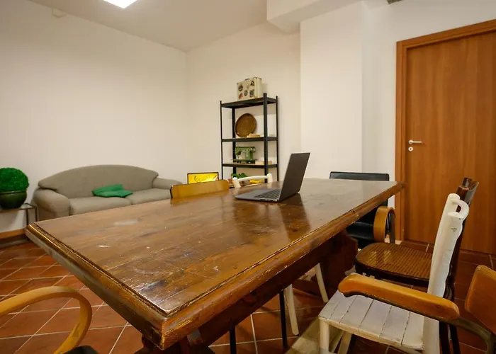 Torre Di Pratolungo 3* Roma